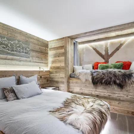 De Luxe Avec Espace Detente Au Centre De - Fr-1-568-55 * Courchevel